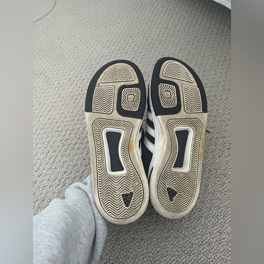 Adidas sneakers - Picture 6 of 9